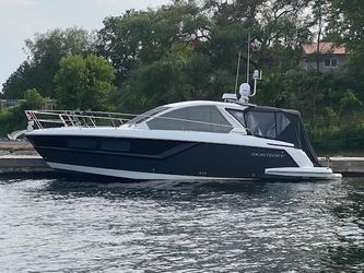 36' Monterey 2017 Yacht For Sale